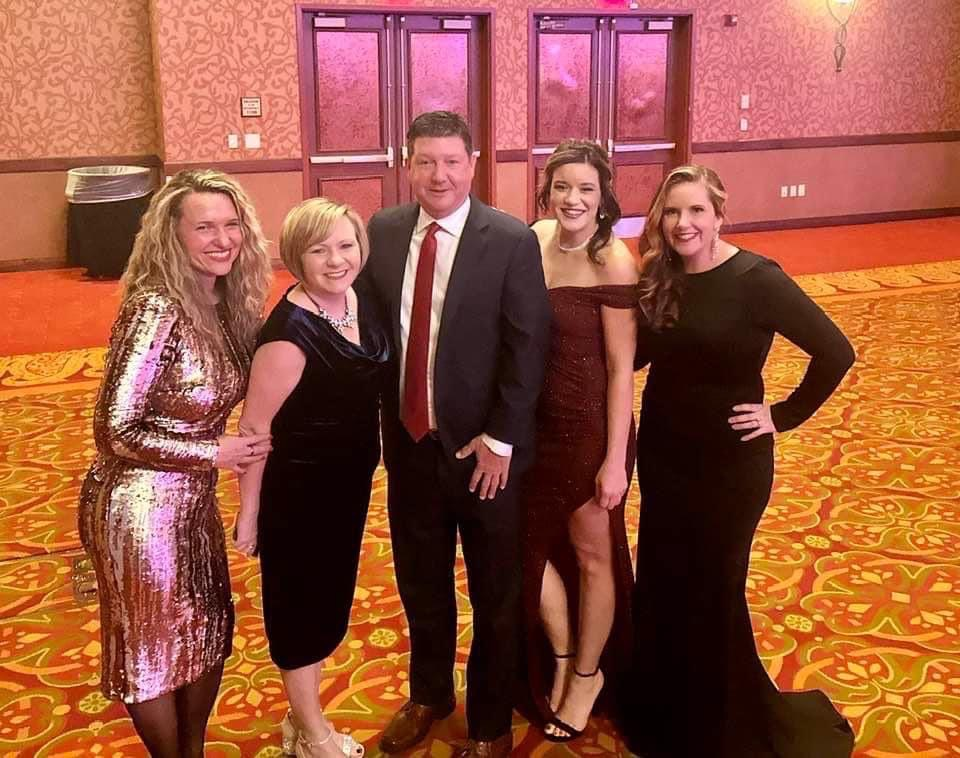 The Mars Agency Sanofi Walmart Customer Development Team: (L-R) Chava Boyett, Victoria VanDusen, Steve Finney, Angela Reynolds, Char Kershaw