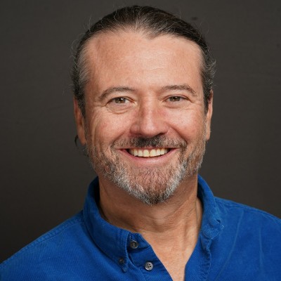 Andy Howard Headshot
